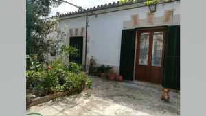 Ref. 148 - Es lloga habitació casa unifamiliar amb jardí en La Vileta - Palma